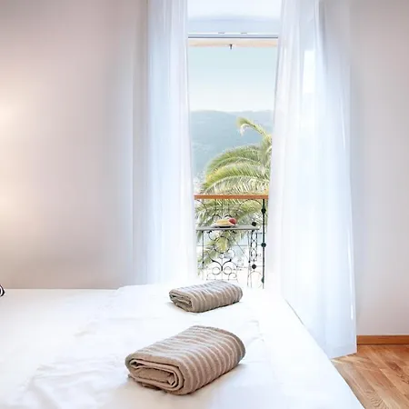 Bed & Breakfast Seafront Koluna *