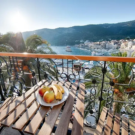 Bed & Breakfast Seafront Koluna Komiža