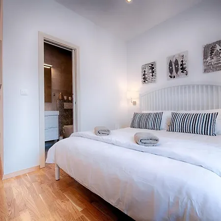 Bed & Breakfast Seafront Koluna *