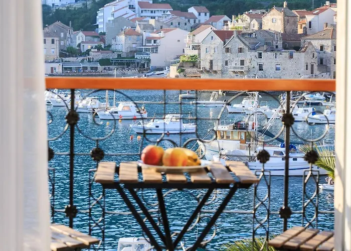 Bed and Breakfast Seafront Koluna